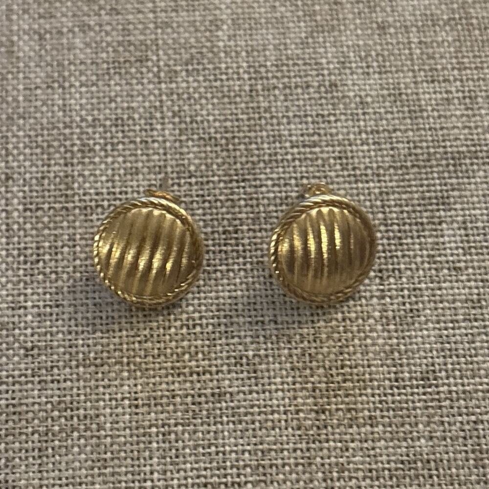 Vintage 14k Yellow Gold Ribbed Button Stud Earrings Textured Rope Border 1.4g